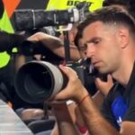 Utilice este título agarró una cámara de fotos y después elogió a Beltrán tras su debut y cree en base a ese titulo original un titulo nuevo, preciso, comprensible y que no pierda relacion con el titulo original. Necesito que me devuelvas solo y nada mas que el titulo nuevo.