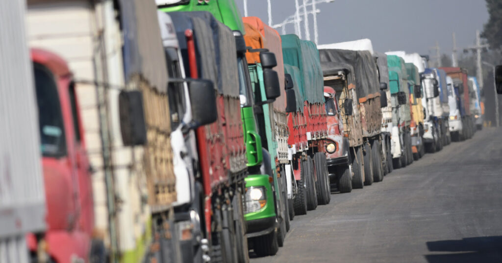 el costo del transporte de granos en camiones llega hasta el 30% del valor de la producción