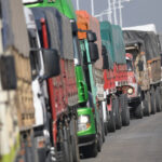 Utilice este título el costo del transporte de granos en camiones llega hasta el 30% del valor de la producción y cree en base a ese titulo original un titulo nuevo, preciso, comprensible y que no pierda relacion con el titulo original. Necesito que me devuelvas solo y nada mas que el titulo nuevo.