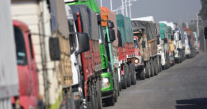 el costo del transporte de granos en camiones llega hasta el 30% del valor de la producción