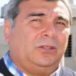 Utilice este título el gobernador lo acusó de “noqui” y frenaron su jubilación y cree en base a ese titulo original un titulo nuevo, preciso, comprensible y que no pierda relacion con el titulo original. Necesito que me devuelvas solo y nada mas que el titulo nuevo.