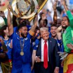 Utilice este título la FIFA analiza ampliar de 32 a 48 equipos y les serviría a Boca y River y cree en base a ese titulo original un titulo nuevo, preciso, comprensible y que no pierda relacion con el titulo original. Necesito que me devuelvas solo y nada mas que el titulo nuevo.