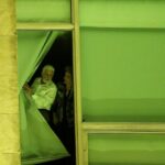 Utilice este título la policía investiga a un histórico del PT y aliado de Lula por los lazos con un escándalo bancario y cree en base a ese titulo original un titulo nuevo, preciso, comprensible y que no pierda relacion con el titulo original. Necesito que me devuelvas solo y nada mas que el titulo nuevo.