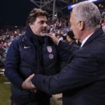 Utilice este título se viene un duelo de entrenadores argentinos para abrir el Mundial en Estados Unidos y cree en base a ese titulo original un titulo nuevo, preciso, comprensible y que no pierda relacion con el titulo original. Necesito que me devuelvas solo y nada mas que el titulo nuevo.