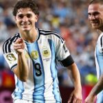 Utilice este título Atlético de Madrid se planta en pleno Mundial y avisa que no dejará ir a Julián Alvarez “ni por 200 millones de euros” y cree en base a ese titulo original un titulo nuevo, preciso, comprensible y que no pierda relacion con el titulo original. Necesito que me devuelvas solo y nada mas que el titulo nuevo.