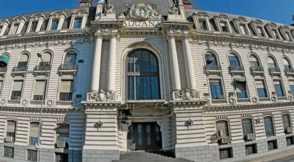 El gobierno nacional reformó el régimen aduanero postal