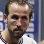 Utilice este título La fuerte autocrítica de Harry Kane el día después de la derrota: “No fue suficiente” y cree en base a ese titulo original un titulo nuevo, preciso, comprensible y que no pierda relacion con el titulo original. Necesito que me devuelvas solo y nada mas que el titulo nuevo.