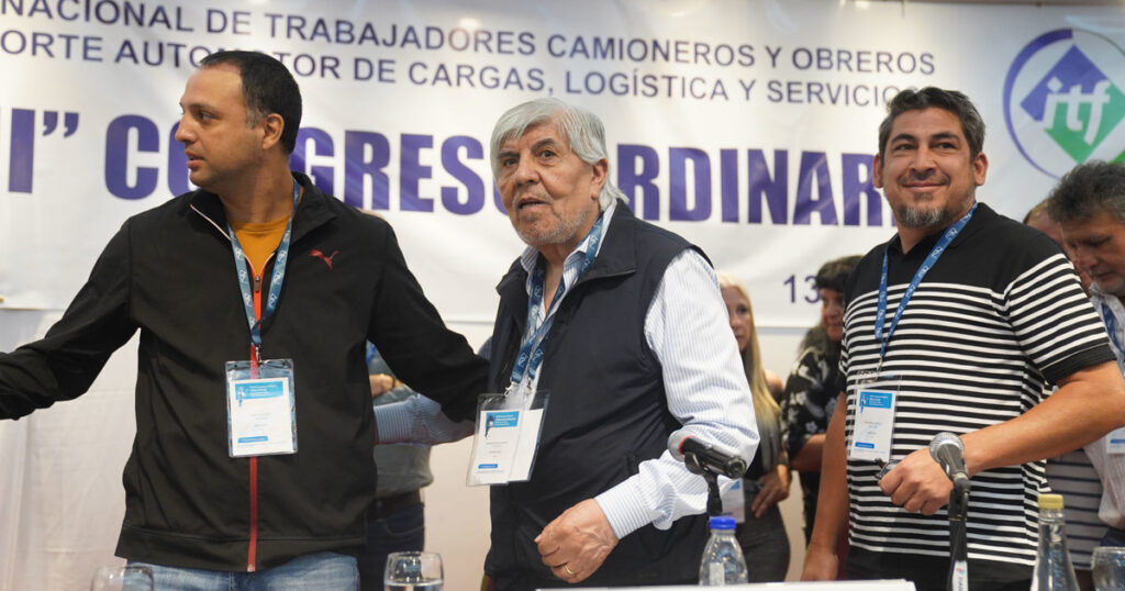 Moyano llamó a asamblea extraordinaria para remover a un dirigente