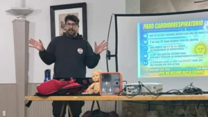 Multiplicar conciencias para salvar vidas: La cruzada de Pablo Joandet con la RCP solidaria