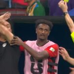 Utilice este título Qué significa el gesto de brazos cruzados que hizo el técnico de Egipto en la agónica victoria de la Selección Argentina y cree en base a ese titulo original un titulo nuevo, preciso, comprensible y que no pierda relacion con el titulo original. Necesito que me devuelvas solo y nada mas que el titulo nuevo.