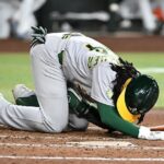 Utilice este título Rotura testicular | Joshua Kuroda-Grauer, novato de los Athletics de la MLB, sufrió una brutal lesión tras un foul: el video del momento y cree en base a ese titulo original un titulo nuevo, preciso, comprensible y que no pierda relacion con el titulo original. Necesito que me devuelvas solo y nada mas que el titulo nuevo.