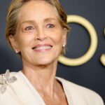 Utilice este título Sharon Stone reveló que dejar la marihuana y la medicación que tomaba tras sufrir un ACV fue “como dejar la heroína” y cree en base a ese titulo original un titulo nuevo, preciso, comprensible y que no pierda relacion con el titulo original. Necesito que me devuelvas solo y nada mas que el titulo nuevo.