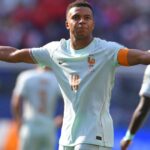 Utilice este título dejaron atrás a una pobre Marruecos y otra vez están a un paso de la final del Mundial y cree en base a ese titulo original un titulo nuevo, preciso, comprensible y que no pierda relacion con el titulo original. Necesito que me devuelvas solo y nada mas que el titulo nuevo.