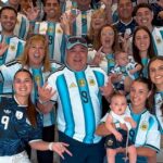 Utilice este título el apoyo del numeroso clan que lo sigue y por qué Scaloni lo considera fundamental en la Selección Argentina y cree en base a ese titulo original un titulo nuevo, preciso, comprensible y que no pierda relacion con el titulo original. Necesito que me devuelvas solo y nada mas que el titulo nuevo.