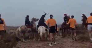 jinetes atacaron a corredores en una tradicional carrera de montaña en Río Negro