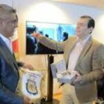 Utilice este título la conexión con Santiago del Estero y los negocios millonarios entre Zamora y Toviggino y cree en base a ese titulo original un titulo nuevo, preciso, comprensible y que no pierda relacion con el titulo original. Necesito que me devuelvas solo y nada mas que el titulo nuevo.