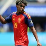 Utilice este título la final del Mundial enfrenta planteles separados por 413 millones de euros y cree en base a ese titulo original un titulo nuevo, preciso, comprensible y que no pierda relacion con el titulo original. Necesito que me devuelvas solo y nada mas que el titulo nuevo.