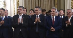 la oposición habla de "trampas" y denuncia que el Gobierno pretende armar un sistema electoral a su medida