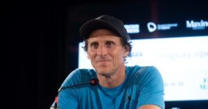 Diego Forlán es anunciado como DT para reconstruir a la selección tras el fracaso de Bielsa