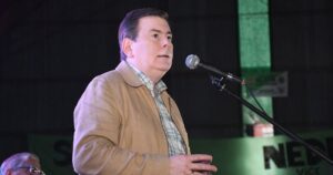 Gerardo Zamora tildó de “colaboracionistas” a cuatro gobernadores y aseguró que le pidieron plata a Milei para pagar aguinaldos a cambio de apoyar la política económica
