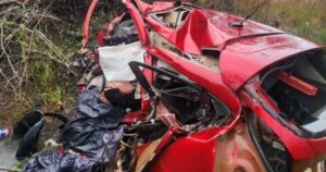 Iban a un encuentro de motos y chocaron contra un camión bitren: dos muertos y dos heridos
