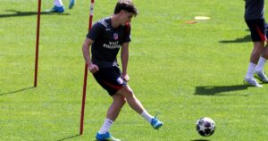 Julián Alvarez ya se "entrena" bajo la disciplina de Atlético de Madrid pese a su deseo de irse a Barcelona