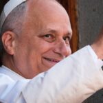 Utilice este título  La Iglesia busca la canción oficial para la visita del papa León XIV a la Argentina: cómo participar del concurso y cree en base a ese titulo original un titulo nuevo, preciso, comprensible y que no pierda relacion con el titulo original. Necesito que me devuelvas solo y nada mas que el titulo nuevo.