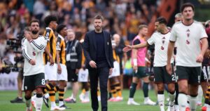 Manchester United arrancó la Premier con una derrota inesperada ante Hull City y vuelve a sembrar dudas