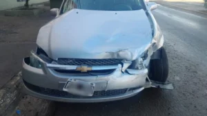 Se cruzaron en el centro de Comodoro y terminaron colisionando