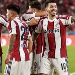 Utilice este título Thiago Almada y Ángel Correa, la nueva sociedad de campeones del mundo que quiere ilusionar a los hinchas de River y cree en base a ese titulo original un titulo nuevo, preciso, comprensible y que no pierda relacion con el titulo original. Necesito que me devuelvas solo y nada mas que el titulo nuevo.