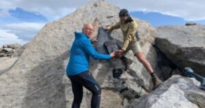 Una montaña de los Alpes austríacos perdió su nombre nazi y un metro de altura
