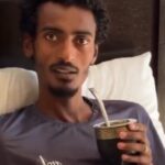 Utilice este título Yomif Kejelcha, del récord mundial en el Medio Maratón de Buenos Aires a la “gran Francella”: “Hermosa mañana, ¿verdad?” y cree en base a ese titulo original un titulo nuevo, preciso, comprensible y que no pierda relacion con el titulo original. Necesito que me devuelvas solo y nada mas que el titulo nuevo.