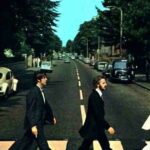 Utilice este título  cinco secretos que esconde la icónica foto de la tapa de “Abbey Road” y cree en base a ese titulo original un titulo nuevo, preciso, comprensible y que no pierda relacion con el titulo original. Necesito que me devuelvas solo y nada mas que el titulo nuevo.