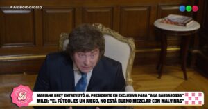 una entrevista por día, menos tiempo en redes y más millas de derecha