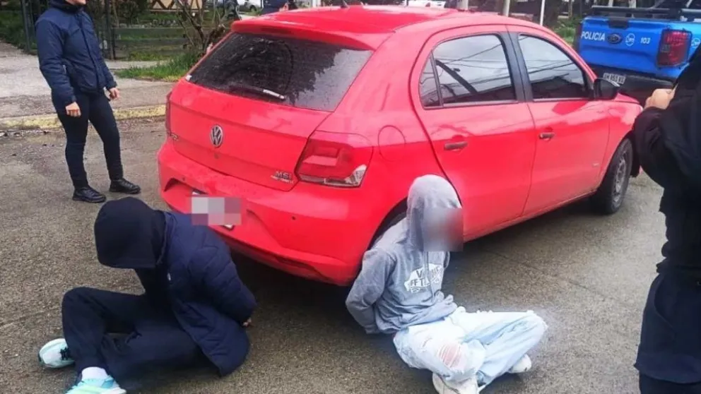 Capturan a dos sujetos de Trelew por robo en un centro comercial de El Bolsón