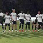 Utilice este título Durísimo ultimátum de los ultras del Real Madrid contra Mbappé, Vinícius y Konaté por la polémica con Ceuta: “Estos tres individuos…” y cree en base a ese titulo original un titulo nuevo, preciso, comprensible y que no pierda relacion con el titulo original. Necesito que me devuelvas solo y nada mas que el titulo nuevo.