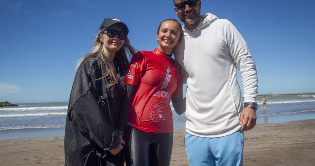 Isabella Assmann, la hija de Fabián y Melina Pitra que se consagró campeona sudamericana de bodyboard a los 14 años