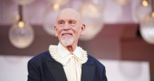 John Malkovich ganó el premio a Mejor Actor en el Festival de Venecia, pero no estuvo para recibirlo