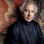 Utilice este título  La codiciada palabra de Sir András Schiff, el pianista húngaro, maestro del virtuosismo, que vuelve al Colón y cree en base a ese titulo original un titulo nuevo, preciso, comprensible y que no pierda relacion con el titulo original. Necesito que me devuelvas solo y nada mas que el titulo nuevo.