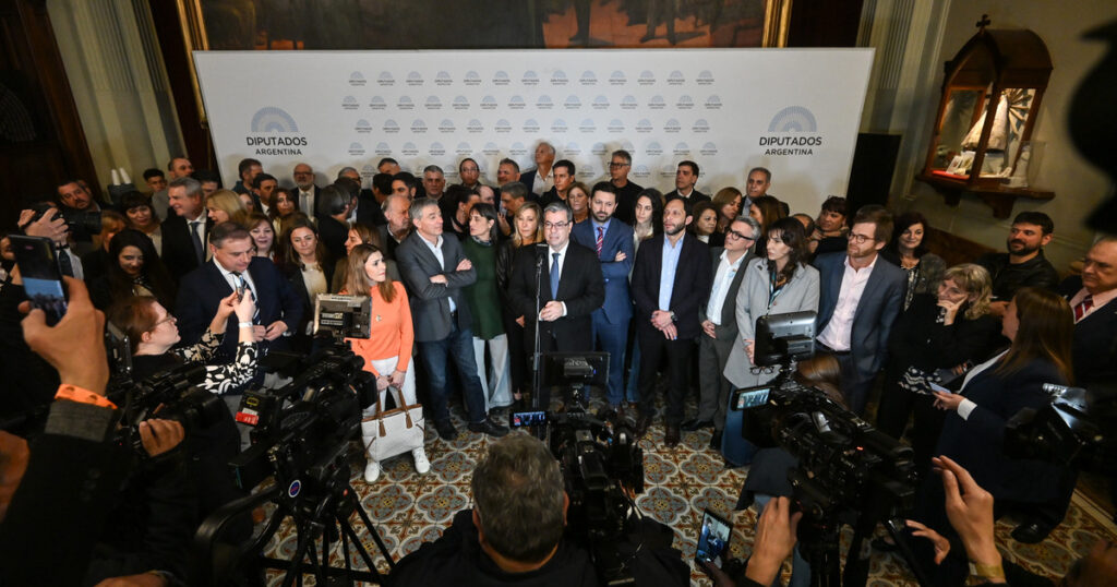 Los bancos estiman que ya refinanciaron 500.000 créditos a deudores morosos