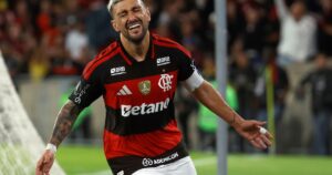 el Flamengo en guerra con Lula por meterse con el mayor ingreso del fútbol brasileño