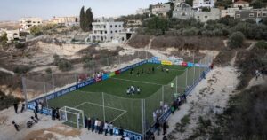 el plan para catapultar el fútbol entre niños y niñas de Cisjordania