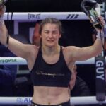 Utilice este título ganó ante ¡80 mil personas!, hizo historia y se retiró como campeona indiscutida y cree en base a ese titulo original un titulo nuevo, preciso, comprensible y que no pierda relacion con el titulo original. Necesito que me devuelvas solo y nada mas que el titulo nuevo.