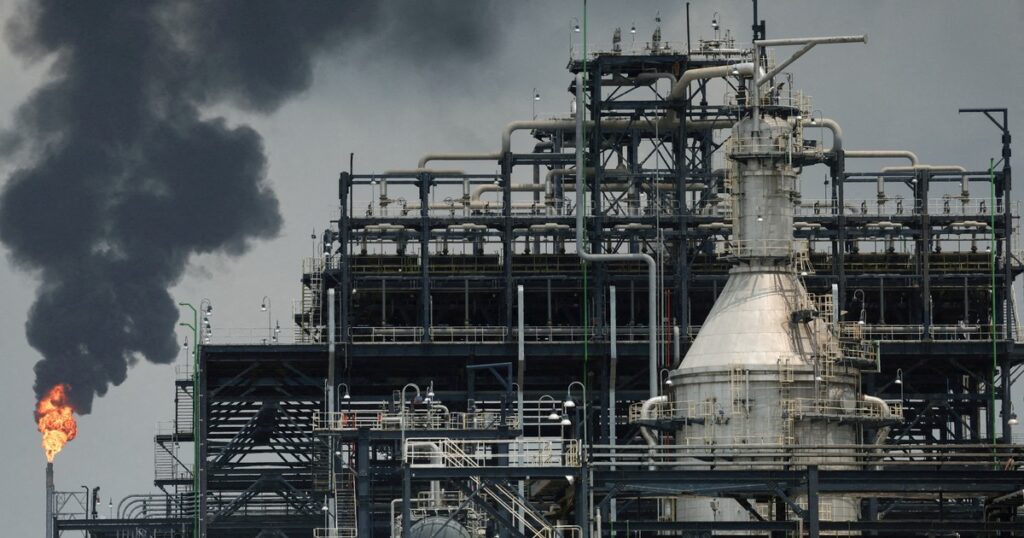 la escalada de la guerra en Medio Oriente llevó el precio del barril hasta US$ 107