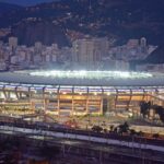 Utilice este título le negaron el Maracaná y busca estadio a contrarreloj y cree en base a ese titulo original un titulo nuevo, preciso, comprensible y que no pierda relacion con el titulo original. Necesito que me devuelvas solo y nada mas que el titulo nuevo.