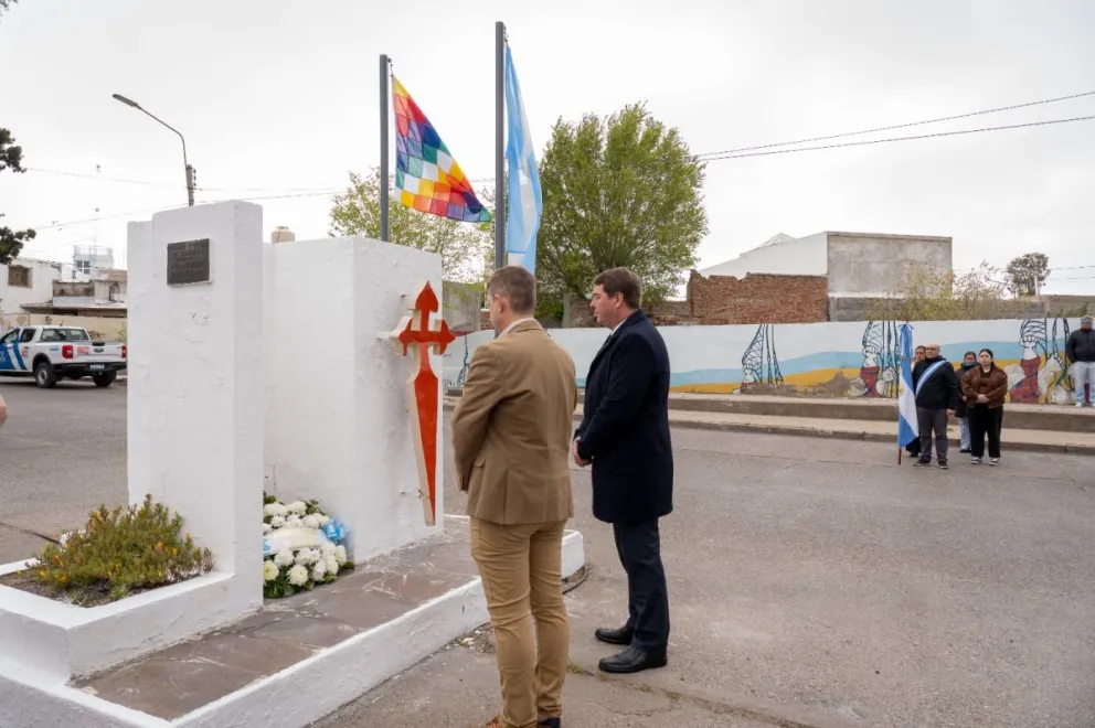 Biss reivindicó el legado de los pueblos originarios durante el acto por el 12 de octubre en Rawson