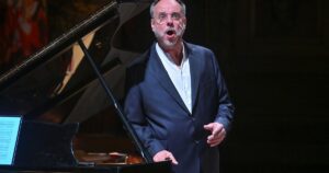 El barítono alemán Matthias Goerne tuvo su tarde primaveral en el Teatro Colón interpretando "Viaje de invierno"