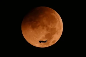 Energía nuclear lunar: el desafío tecnológico que enfrenta a Estados Unidos y China