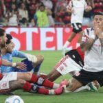 Utilice este título La Conmebol desestimó el pedido de Flamengo por Marcos Rojo y Estudiantes jugará la final de la Copa Libertadores y cree en base a ese titulo original un titulo nuevo, preciso, comprensible y que no pierda relacion con el titulo original. Necesito que me devuelvas solo y nada mas que el titulo nuevo.