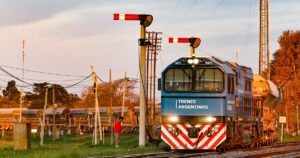 La privatización del Belgrano Cargas se demoraría unas semanas y pondrán a la venta los talleres y las locomotoras